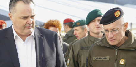 Oostenrijkse generaal: “Migrantenstroom Middellandse Zee kan wel degelijk gestopt worden”