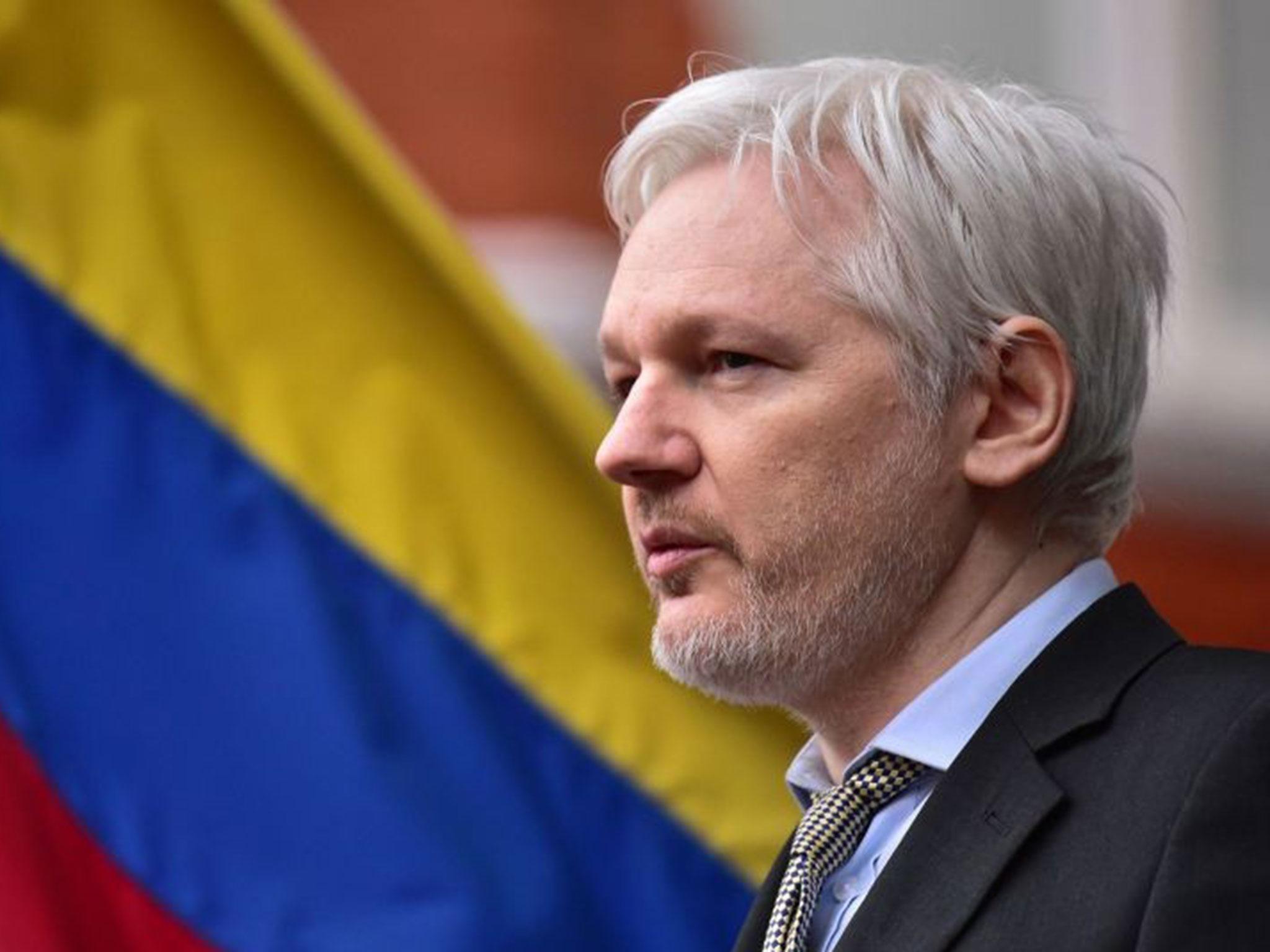 Republikein suggereert gratie Assange in ruil voor informatie DNC-lek