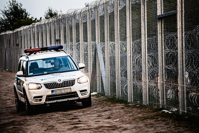 Hongarije overweegt hek aan Roemeense grens